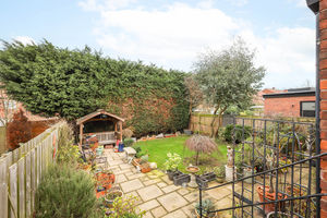 Photo 11- click for photo gallery